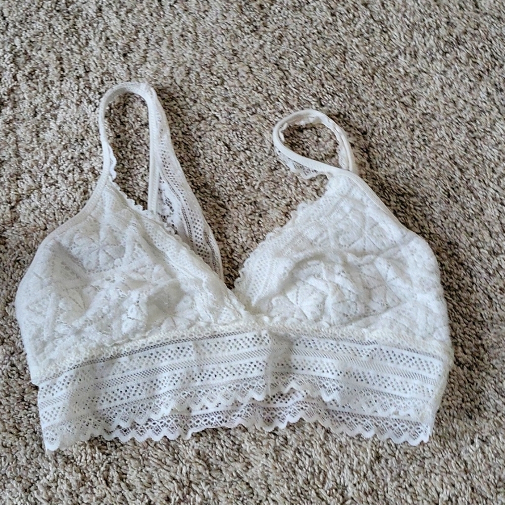 White lace bralette